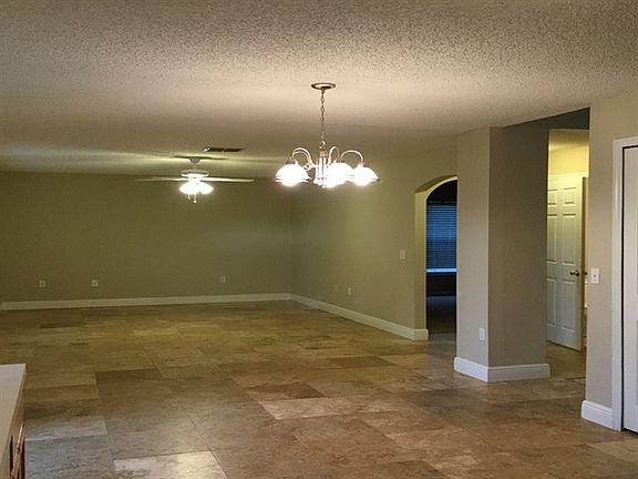 5th image of 2126 Blackstone Landing Dr
