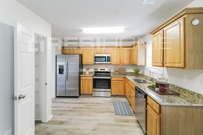 Building Photo - 128 River Park Cir