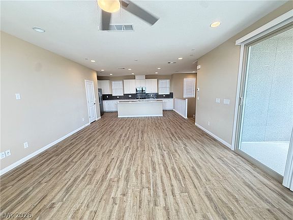 4th image of 1741 N Desert Foothills Dr