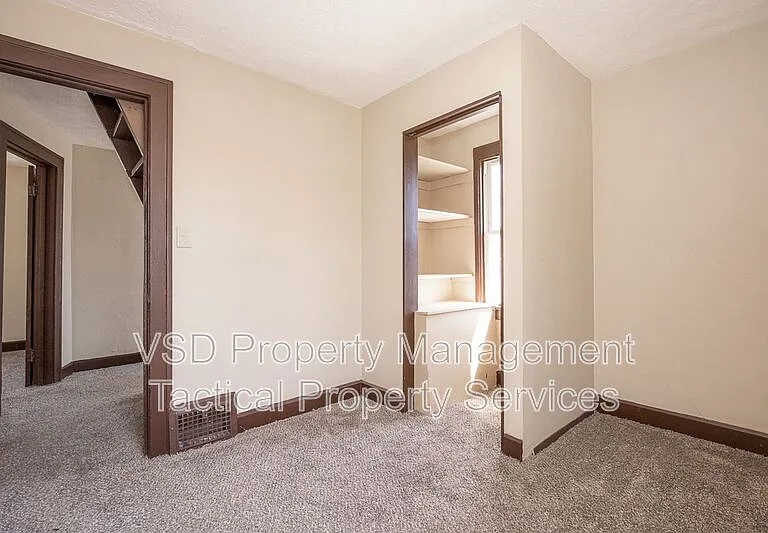19101 Nitra Ave — Photo 15