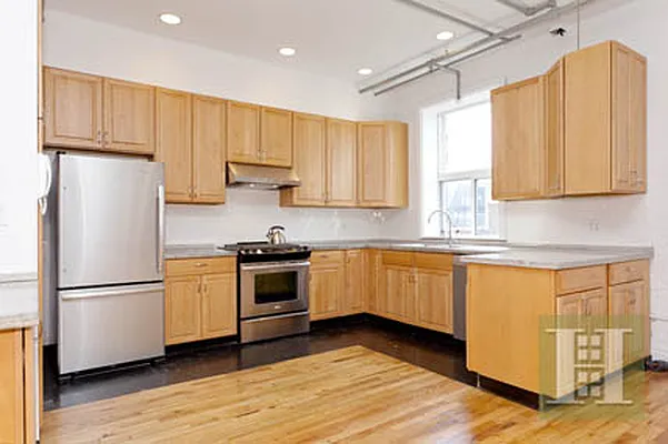 Rented by Halstead Real Estate | media 10