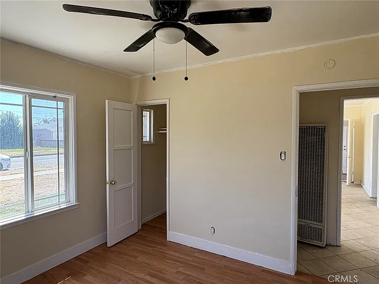 13727 Fairford Ave — Photo 6