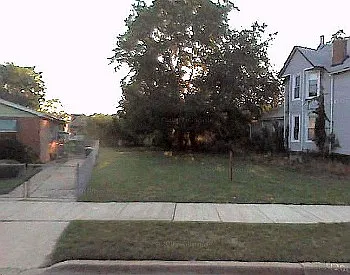 7518 S Normal Ave photo 1