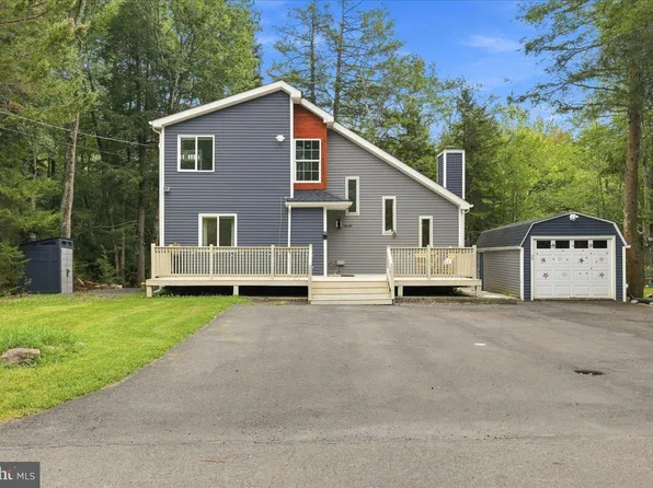 5121 Eagle Pl, Pocono Summit, PA 18346