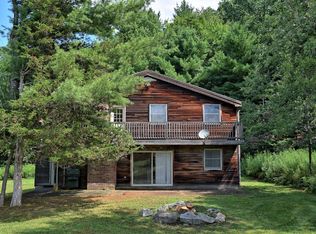 4 Lockwood Rd, Craryville, NY 12521