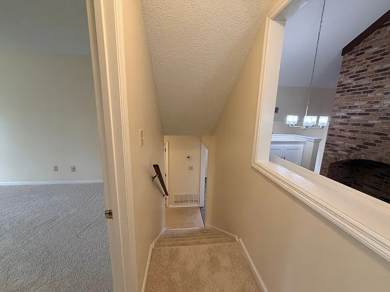 2124 Northwood Cir — Photo 26