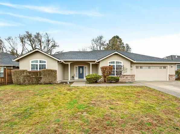 884 Mendolia Way, Central Point, OR 97502