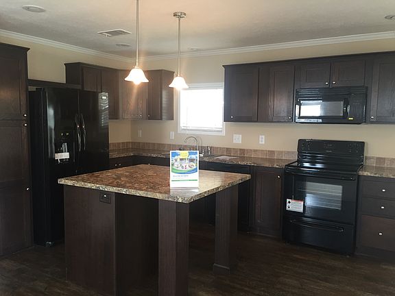 3rd image of 38 Orange Blossom St