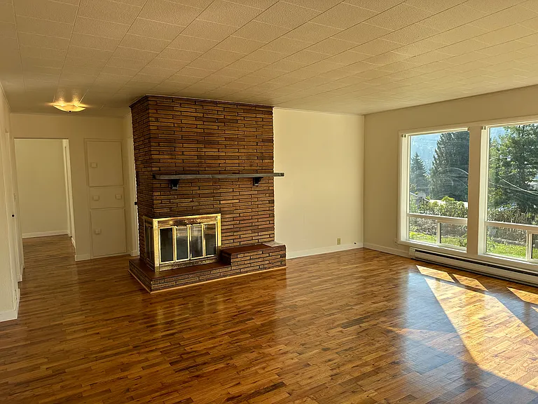1610 Cowlitz Way — Photo 7