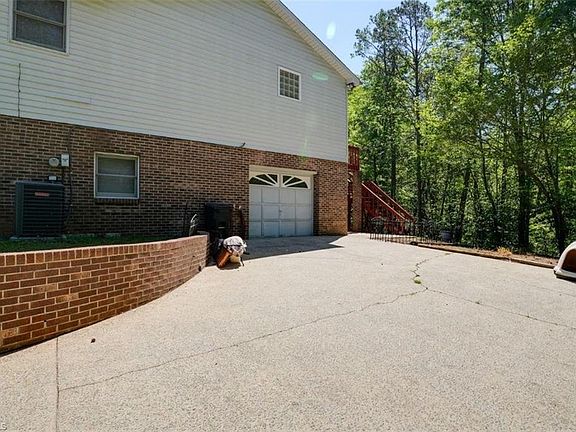 5th image of 1495 Devaux Rd