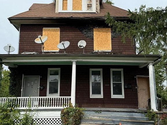 4th image of 4214 Springdale Ave