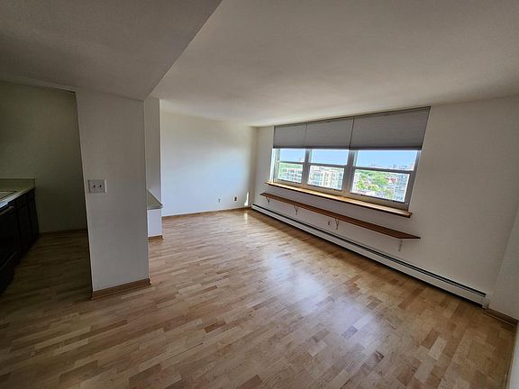 5th image of 1707 N Prospect AVENUE #16D