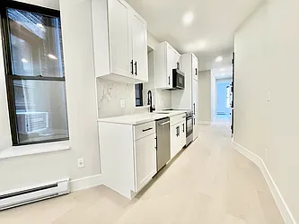 Rented by HOLTON REAL ESTATE INC.