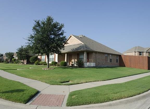 3rd image of 1900 Muddy Creek Dr