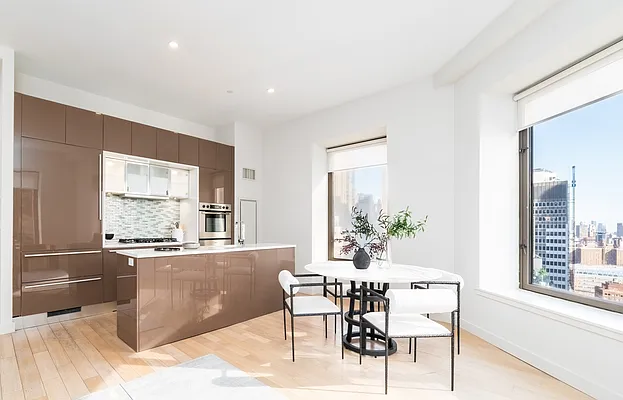 Sold by Platinum Properties | media 4