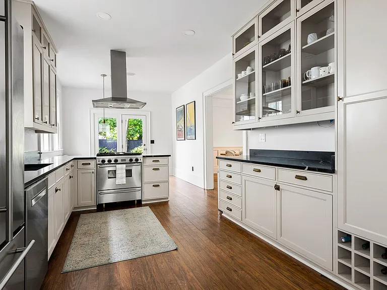 559 Rutledge Ave — Photo 12