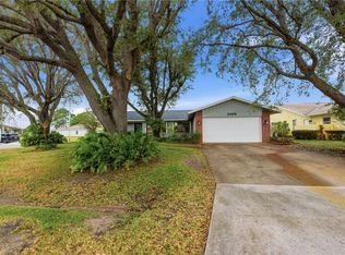 2498 SE Wald St, Port Saint Lucie, FL 34984