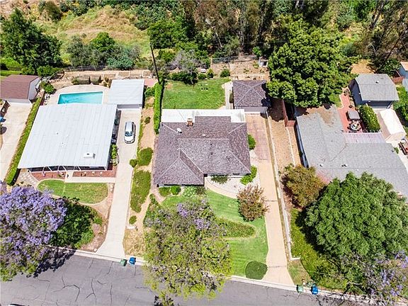 5th image of 9911 Grovedale Dr