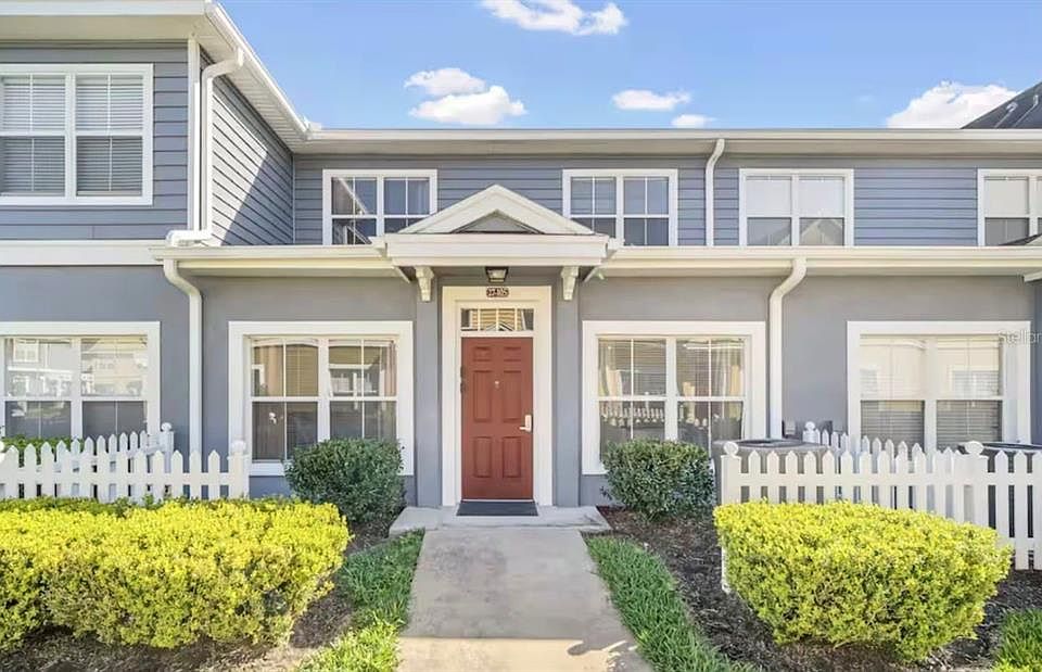 1st image of 4560 Yellowgold Rd E APT 105