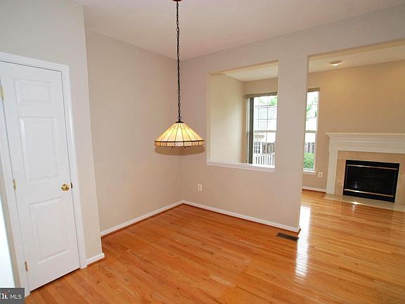 5th image of 19601 Gassaway Ln