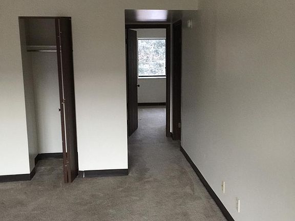 3rd image of 1503 Villa Dr APT D