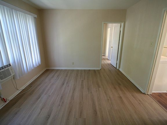 2nd image of 200 S Doheny Dr #209