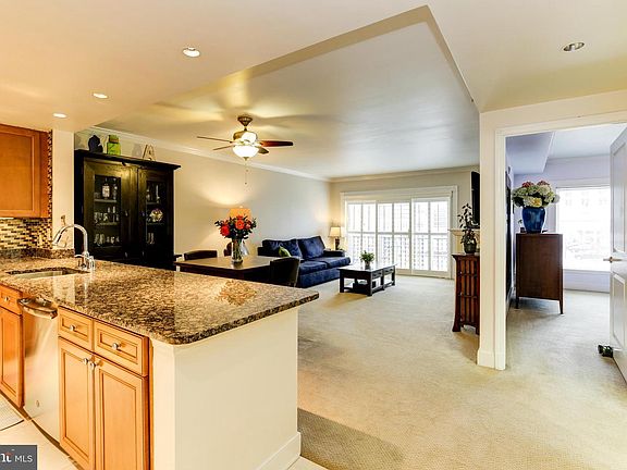 4th image of 5 Park Pl APT 320