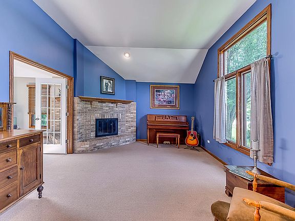 5th image of 8861 Brown Dr