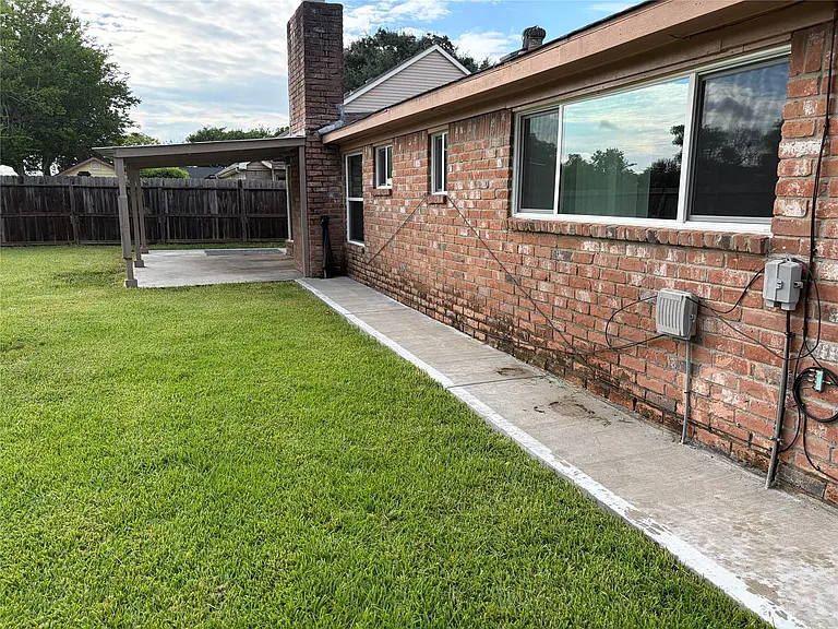 12719 Huntington Field Dr — Photo 7