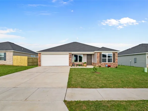 1641 Ace Ave, Gentry, AR 72734