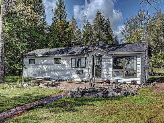 2nd image of 11769 N Lake Rd #N