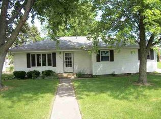 503 Sunnyside Ct, Le Roy, IL 61752