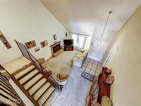 2nd image of 647 Otono Dr