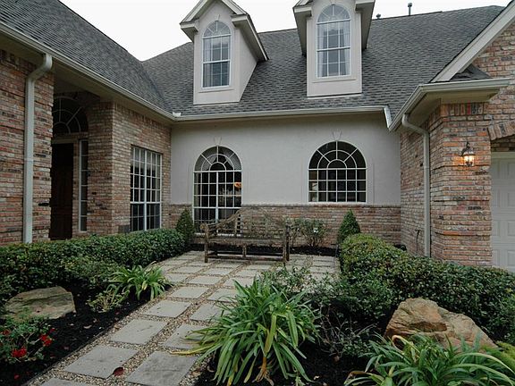 3rd image of 2610 Coastal Oak Dr