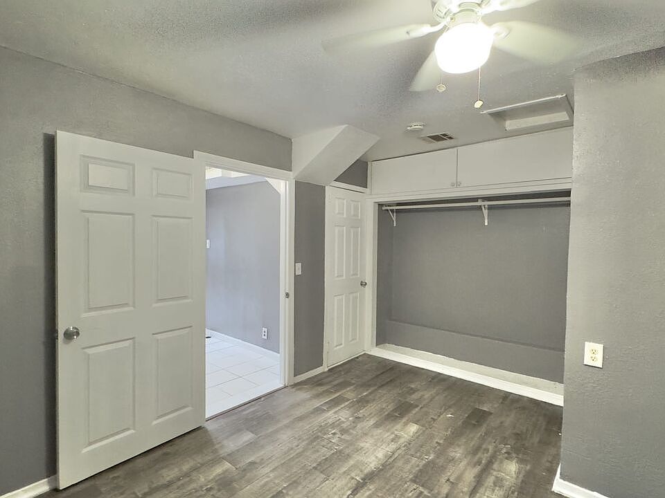 1st image of 4052 W 103rd St