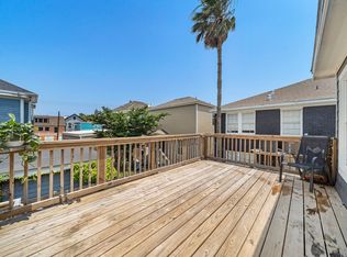 1811 21st St #B, Galveston, TX 77550