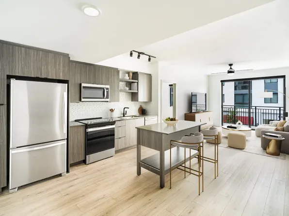 9101 W Sample Rd #430, Pompano Beach, FL 33065