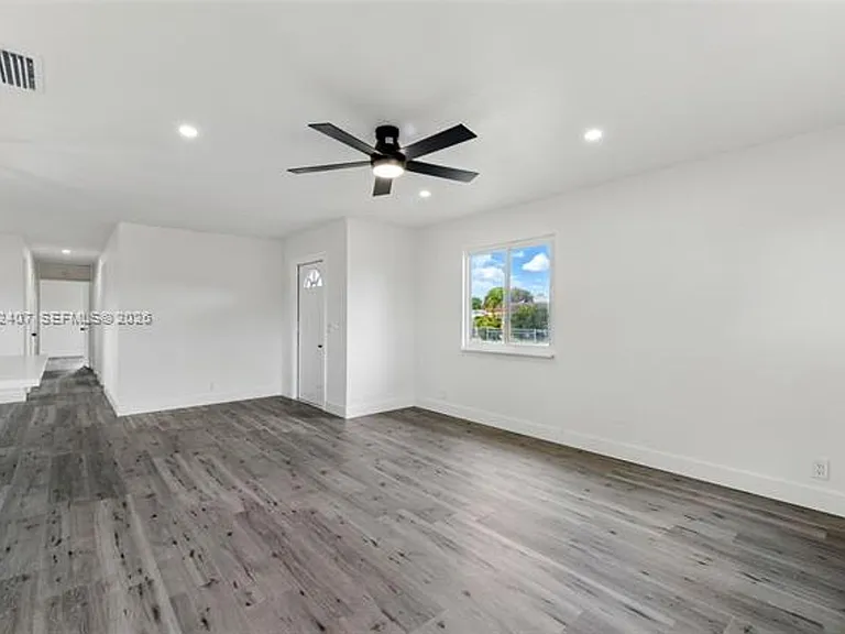 1867 NW 8th Ave — Photo 10