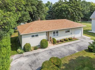 4408 Rockwood Rd, Manitowoc, WI 54220