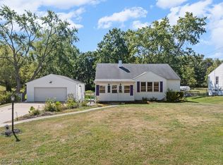 1702 Far View Rd, Akron, OH 44312