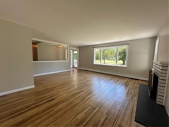 2nd image of 131 Slosson Ln