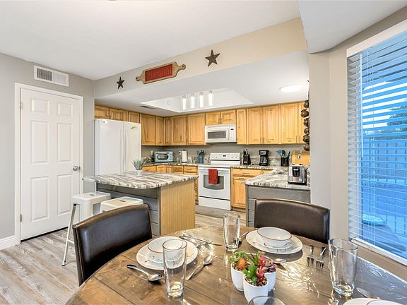 4th image of 2019 S Henkel Cir