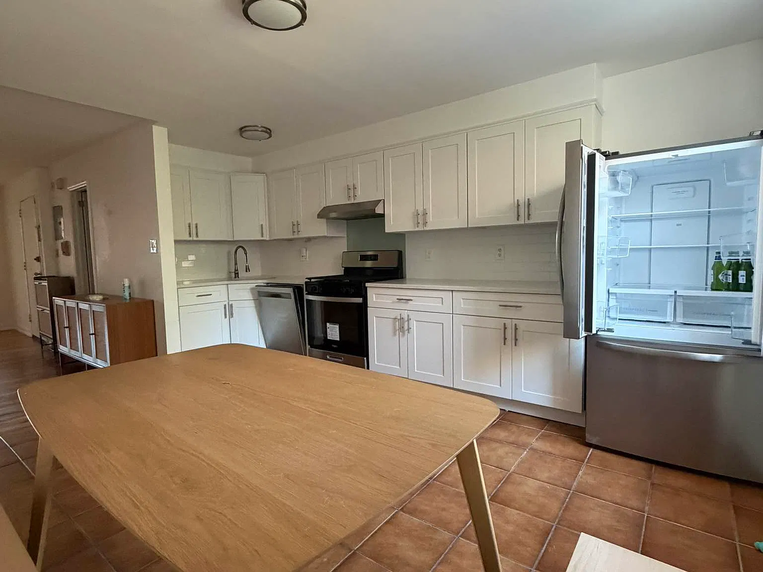 279 Columbia Street — Photo 3