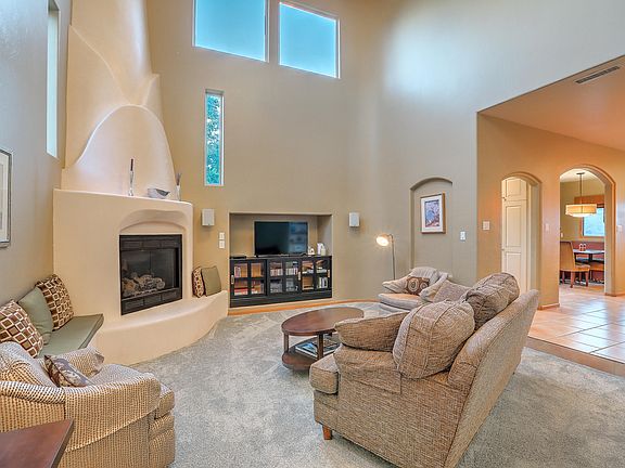 4th image of 7315 Anton Cir NE
