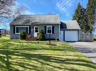 208 Clark Ln, Camillus, NY 13031