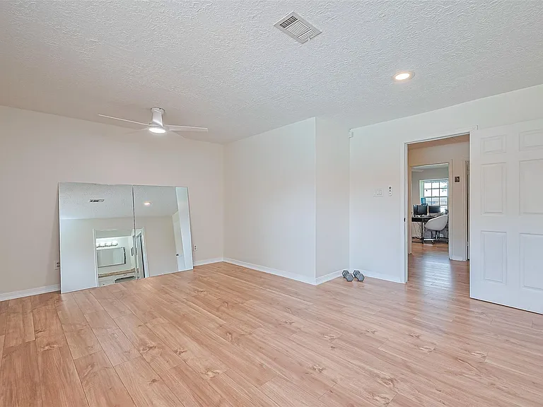 8018 Zimmermann Dr — Photo 23