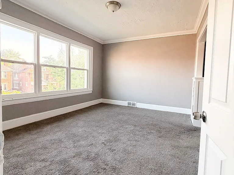 3799 W Philadelphia St — Photo 8