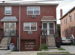 61-32 165th St, Fresh Meadows, NY 11365