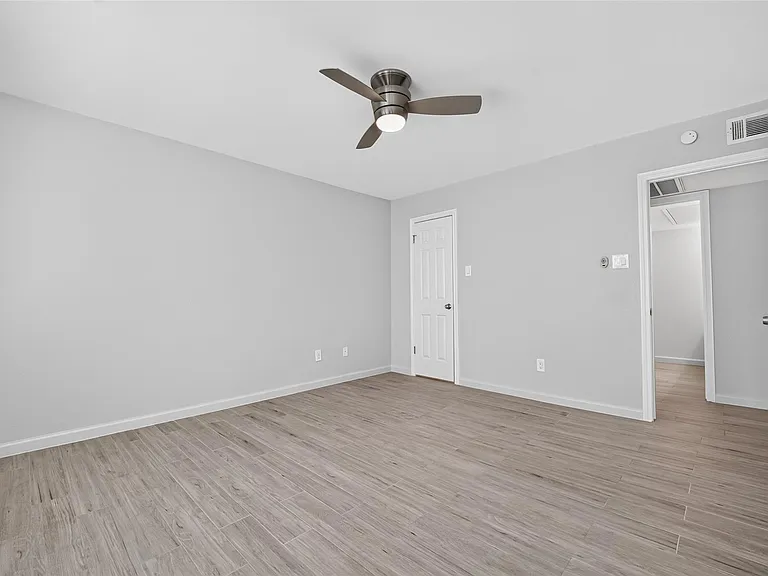 1311 Antoine Dr #195 — Photo 15