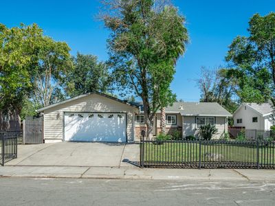 2201 51st Ave, Sacramento, CA, 95822